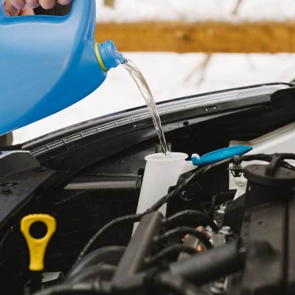 Comment choisir le meilleur liquide pour pare-brise pour l’entretien automobile ?